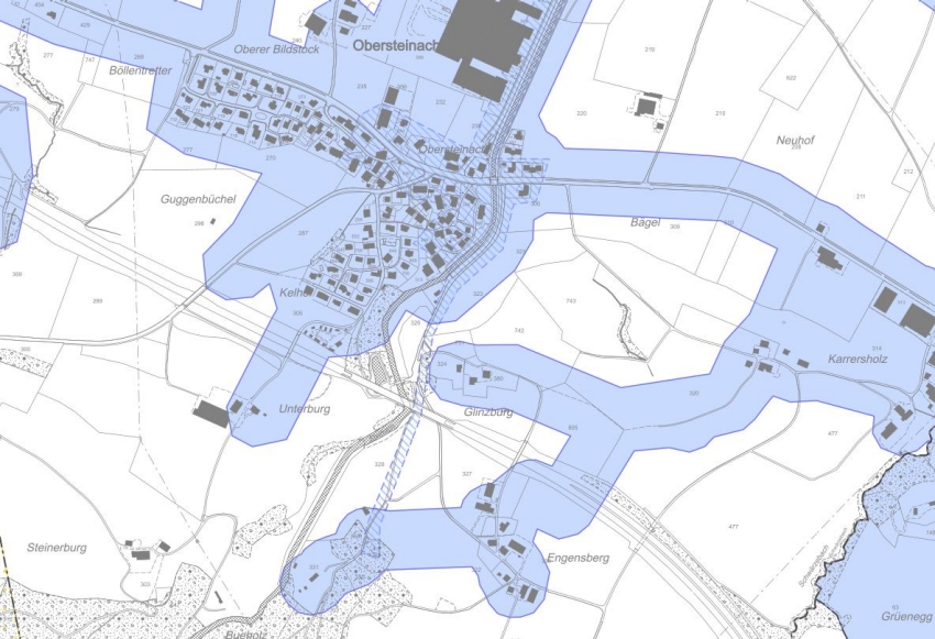 Beispielbild der Karte &laquo;Leitungskataster Perimeter Kt SG&raquo;, Medium Wasser, mit Versorgungsgebiet (blaue F&uuml;llung) und &uuml;berlagertem Transitkorridor (blau schraffiert, gestrichelt)